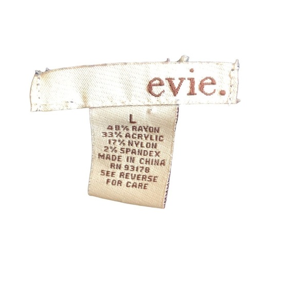 Evie Full Covered Button Front Cardigan Women L Long Sleeves Round Neck - Picture 5 of 6